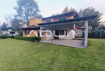 Casa en  Carretera Del Fresno-temascaltepec, Valle De Bravo, México, 51227, Mex