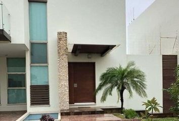 Casa en  Calle Azul, Ciudad Del Carmen Centro, Carmen, Campeche, 24157, Mex