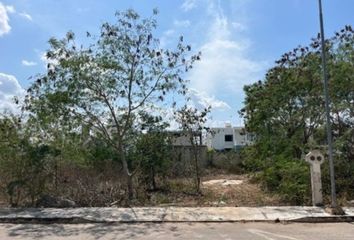 Lote de Terreno en  Calle 18 108-108, Cholul, Mérida, Yucatán, 97305, Mex