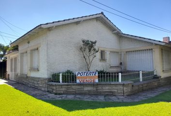 Casa en  Punta Mogotes, Mar Del Plata