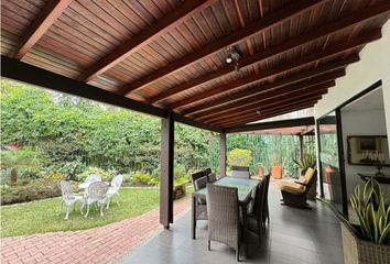 Casa en  Loma De Los Bernal, Medellín