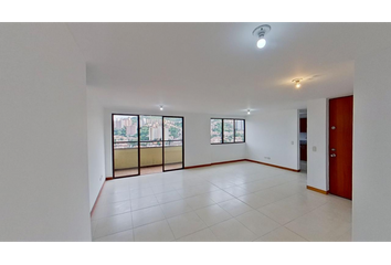 Apartamento en  Loma De Los Bernal, Medellín