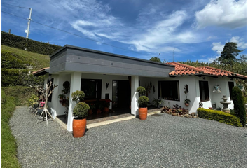 Villa-Quinta en  El Carmen De Viboral, Antioquia