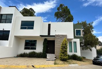 Casa en condominio en  Paseo De Las Águilas, Vistas De Altozano, Bosque Monarca, Morelia, Michoacán De Ocampo, 58350, Mex