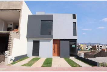 Casa en condominio en  Avenida Del Laurel, Arboledas, 5 De Mayo, Morelia, Michoacán De Ocampo, 58195, Mex