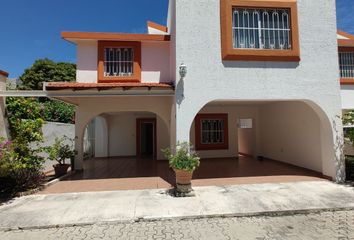 Casa en condominio en  Calle 31, Ciudad Del Carmen Centro, Carmen, Campeche, 24100, Mex