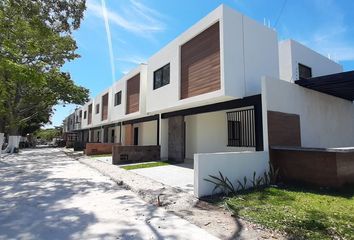 Casa en condominio en  Carretera Ciudad Del Carmen-campeche, Ciudad Del Carmen Centro, Carmen, Campeche, 24157, Mex