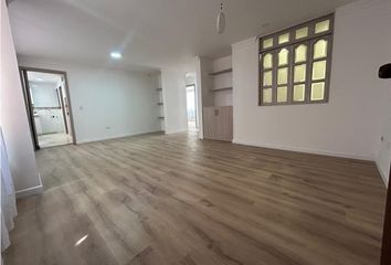 Apartamento en  Santa Barbara Norte, Bogotá