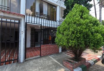 Apartamento en  Paseo De Los Almendros, Cali