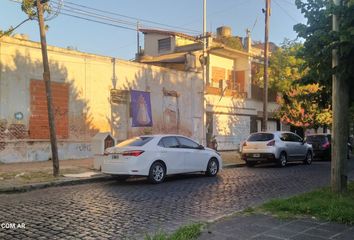 Terrenos en  Remedios De Escalada, Partido De Lanús