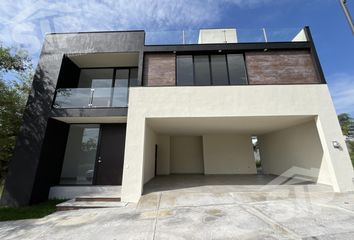 Casa en  Los Cristales, Monterrey