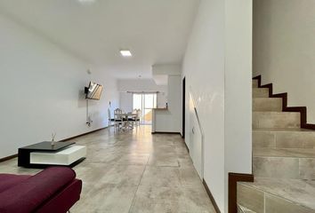 Departamento en  Calle Chiclana, Bahía Blanca, B8000, Provincia De Buenos Aires, Arg