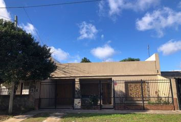 Casa en  Isidro Casanova, La Matanza