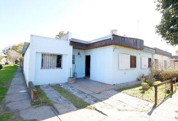 Casa en  Tolosa, Partido De La Plata