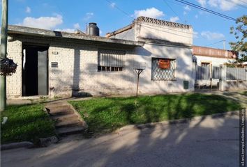 Casa en  Paso Del Rey, Partido De Moreno