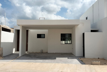 Casa en  Calle 18 108-108, Cholul, Mérida, Yucatán, 97305, Mex