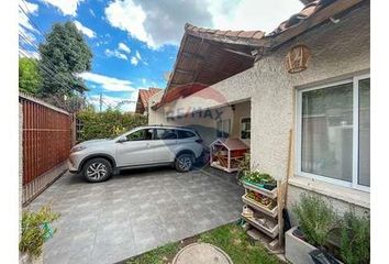 Casa en  Peñalolén, Provincia De Santiago