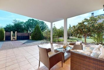 Chalet en  La Carlota, Córdoba Provincia