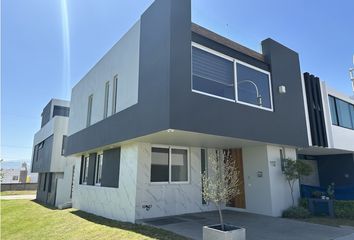 Casa en  Bosques De Santa Anita, Tlajomulco De Zúñiga