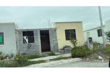 Casa en  Los Huertos, Juárez, Nuevo León