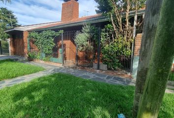 Casa en  Los Pinares, Mar Del Plata