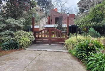 Casa en  Bosque Peralta Ramos, Mar Del Plata