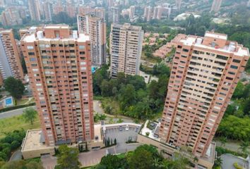 Apartamento en  Poblado, Medellín