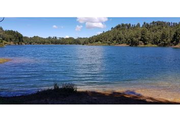 Lote de Terreno en  Guatapé, Antioquia