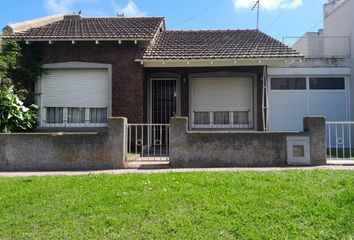 Casa en  Bosque Peralta Ramos, Mar Del Plata