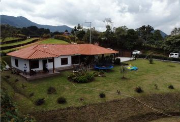 Villa-Quinta en  El Carmen De Viboral, Antioquia