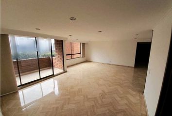 Apartamento en  Castropol, Medellín