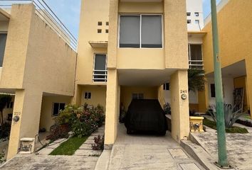 Casa en  Avenida Bosques Del Oriente, Privadas Mactumactza, Tuxtla Gutiérrez, Chiapas, 29067, Mex