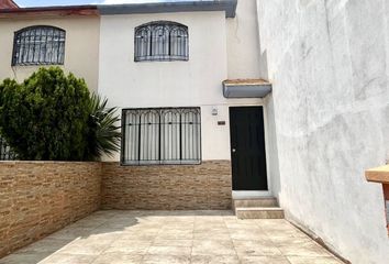 Casa en  Avenida Vicente Guerrero, San Mateo Cuautepec, Fuentes Del Valle, Tultitlán, México, 54948, Mex