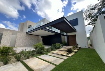 Casa en condominio en  Yucatan Country Club, Mérida, Yucatán, Mex