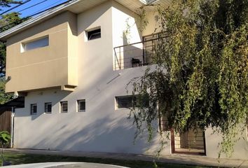 Casa en  Caisamar, Mar Del Plata