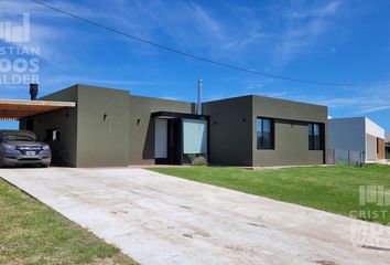 Casa en  Santa Isabél, Partido De Escobar