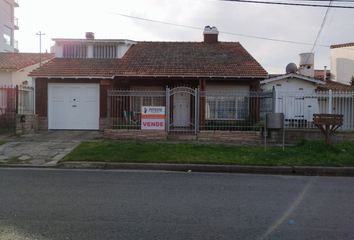 Casa en  Punta Mogotes, Mar Del Plata