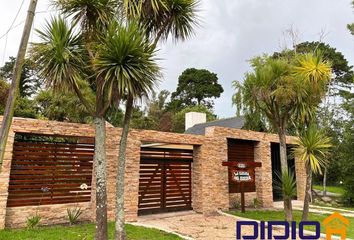 Casa en  Bosque Peralta Ramos, Mar Del Plata