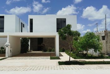 Casa en  Calle 21, Cholul, Mérida, Yucatán, 97305, Mex