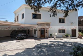 Casa en  Calle Río Pilón 123, San Pedro Garza García, Nuevo León, 66256, Mex