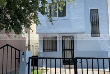 Casa en  Calle Lilas 225, Ciudad Apodaca, Apodaca, Nuevo León, 66635, Mex