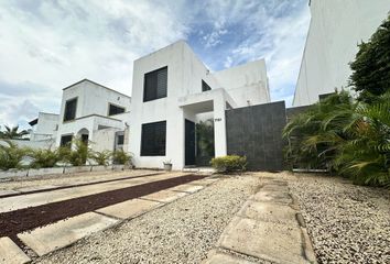 Casa en  Calle 19-b 600, Mérida, Yucatán, 97314, Mex