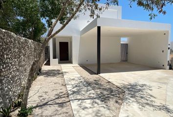 Casa en  Calle 18 108-108, Cholul, Mérida, Yucatán, 97305, Mex