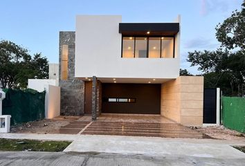 Casa en  Carretera Sitpach - Cholul, Cholul, Mérida, Yucatán, 97305, Mex