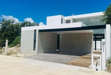 Casa en  97305, Mérida, Yucatán, Mex