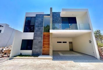 Casa en  Calle Nicolás Bravo, Lomas De Guadalupe, Temixco, Morelos, 62583, Mex