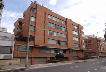 Apartamento en  Santa Barbara Norte, Bogotá