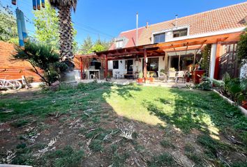 Casa en  Peñalolén, Provincia De Santiago