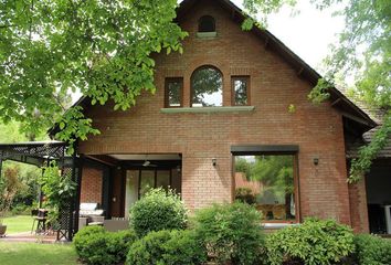 Casa en  Lo Barnechea, Provincia De Santiago