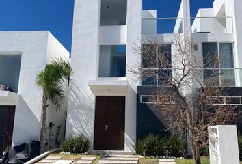 Casa en condominio en  Avenida Eurípides, El Refugio Residencial, Querétaro, 76146, Mex